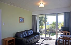 1-bedroom apartment - lounge area